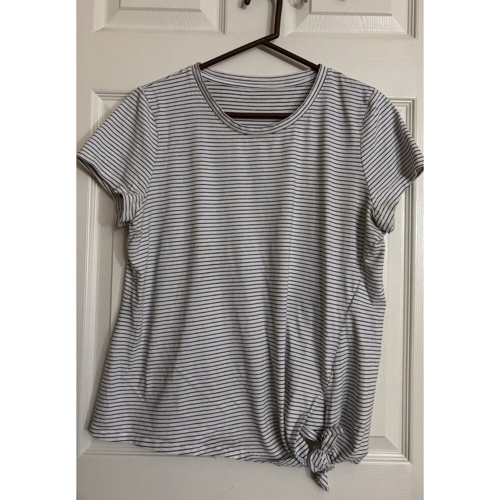 Banana Republic Woman’s  Blue & White Striped T-Shirt Ties At Waist Size Medium - Picture 3 of 12